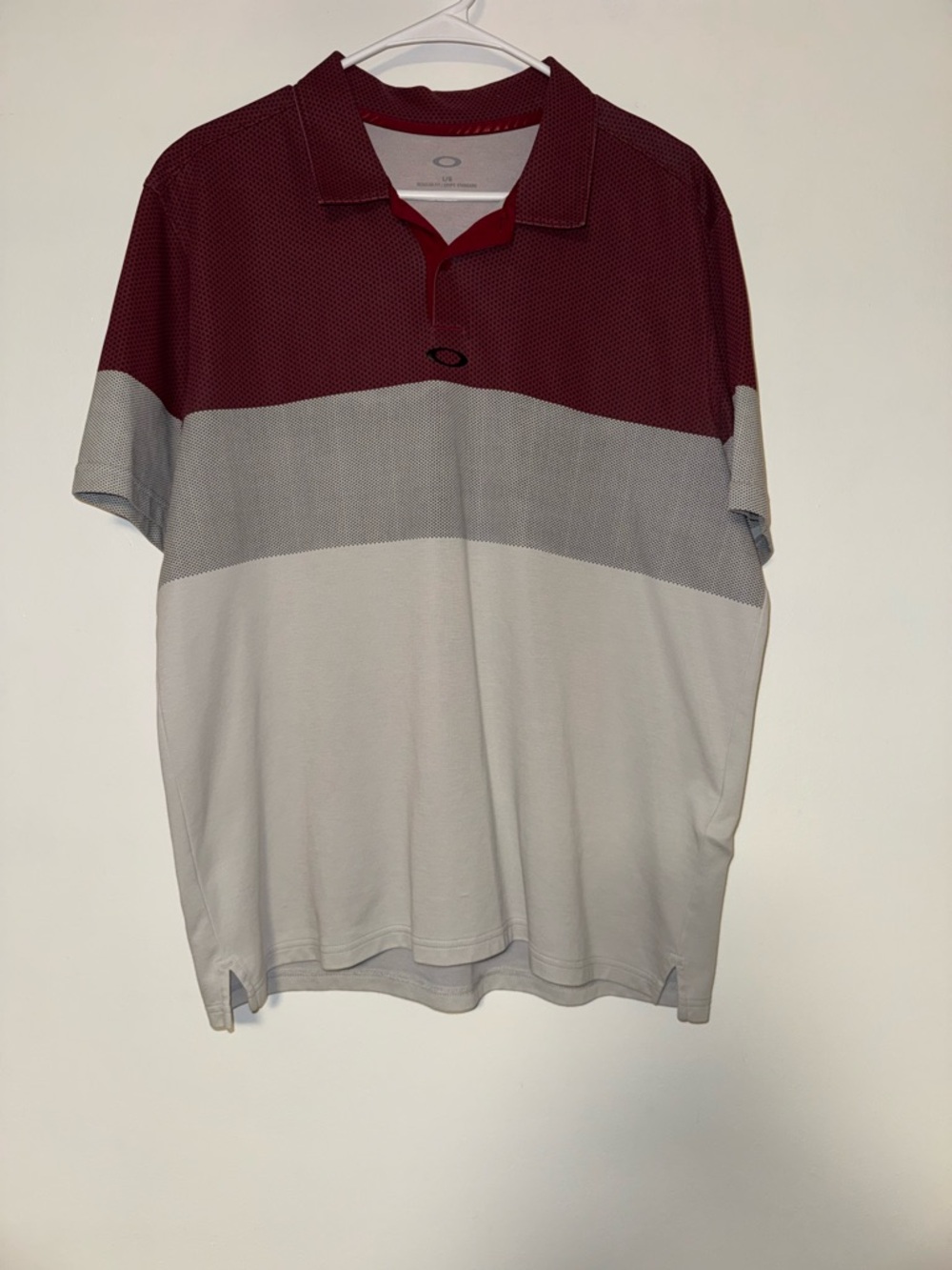 Oakley Men’s Colorblock Polo Shirt Red Gray Logo Regular Fit Large